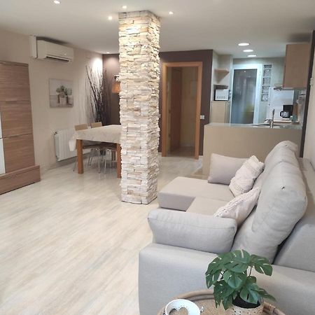 Apartamento En Viladecans Cerca Del Aeropuerto Luaran gambar