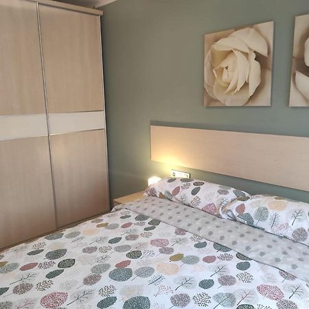 Apartamento En Viladecans Cerca Del Aeropuerto Luaran gambar