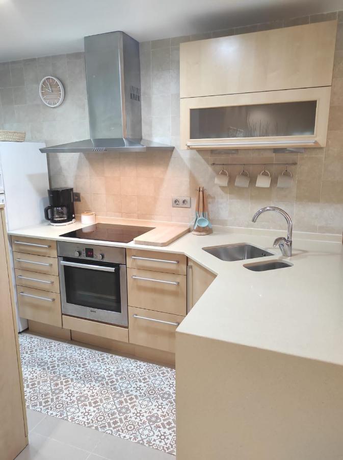 Apartamento En Viladecans Cerca Del Aeropuerto Luaran gambar