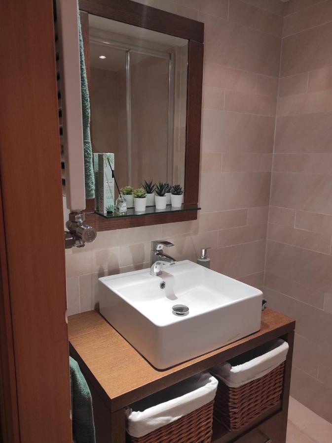 Apartamento En Viladecans Cerca Del Aeropuerto Luaran gambar