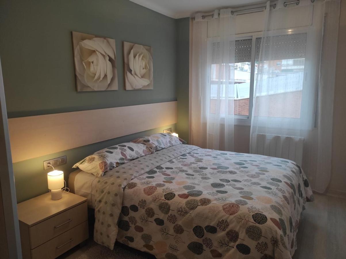 Apartamento En Viladecans Cerca Del Aeropuerto Luaran gambar