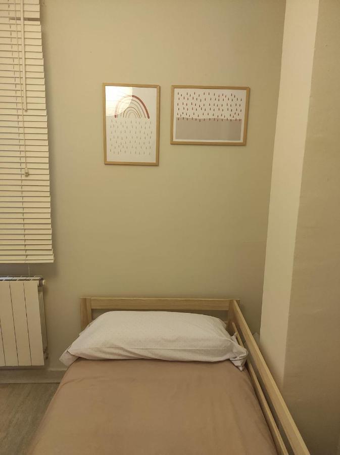 Apartamento En Viladecans Cerca Del Aeropuerto Luaran gambar