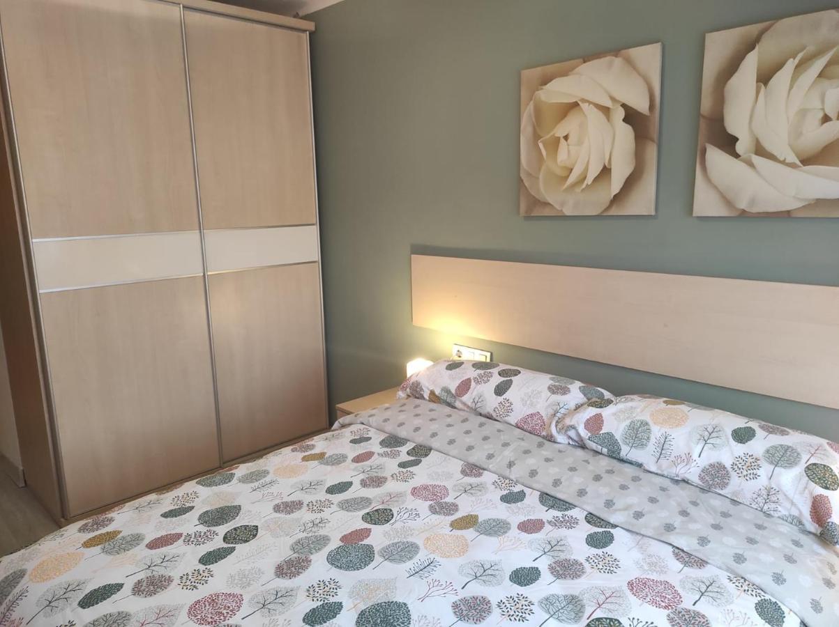 Apartamento En Viladecans Cerca Del Aeropuerto Luaran gambar