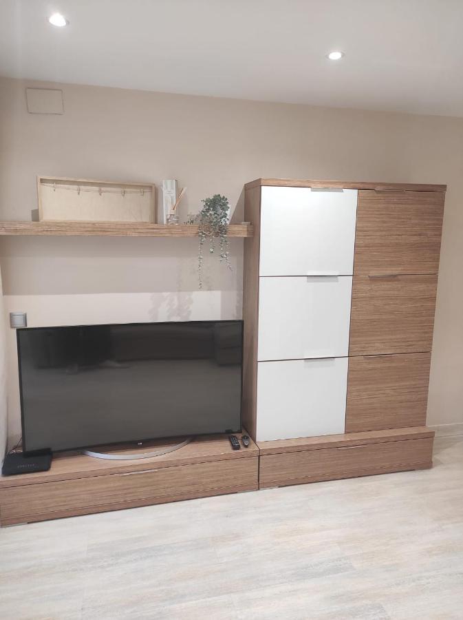 Apartamento En Viladecans Cerca Del Aeropuerto Luaran gambar