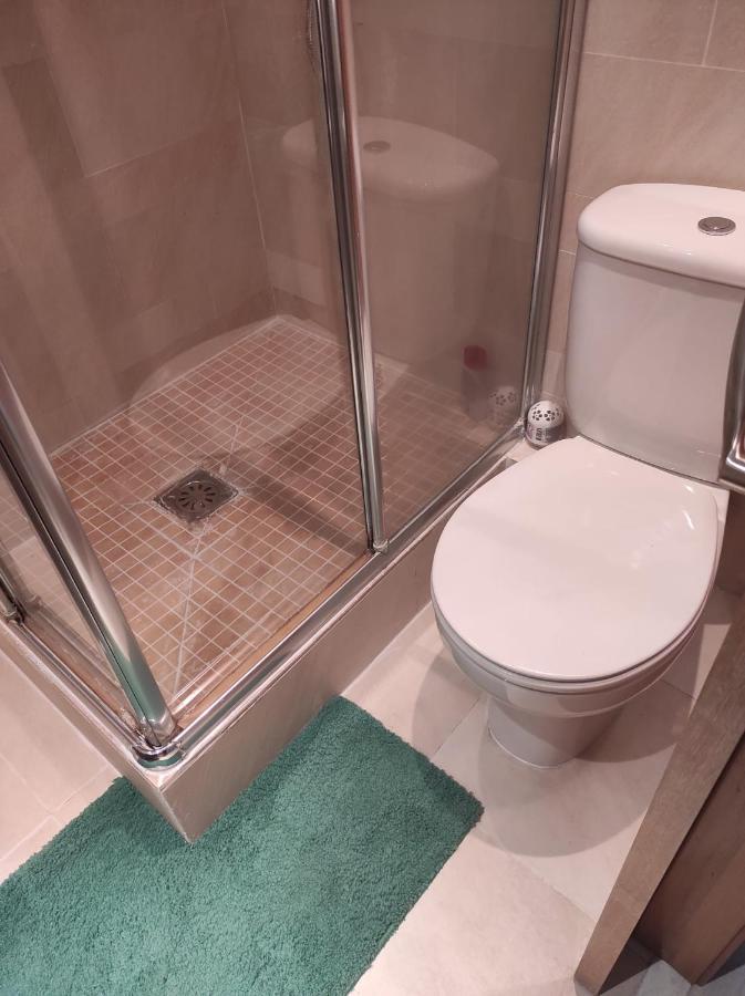 Apartamento En Viladecans Cerca Del Aeropuerto Luaran gambar