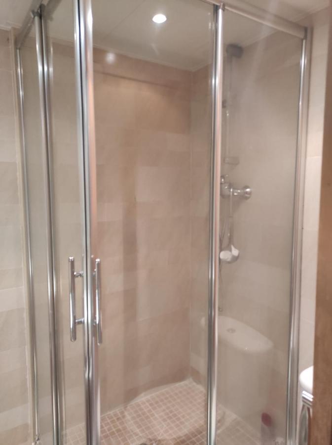 Apartamento En Viladecans Cerca Del Aeropuerto Luaran gambar