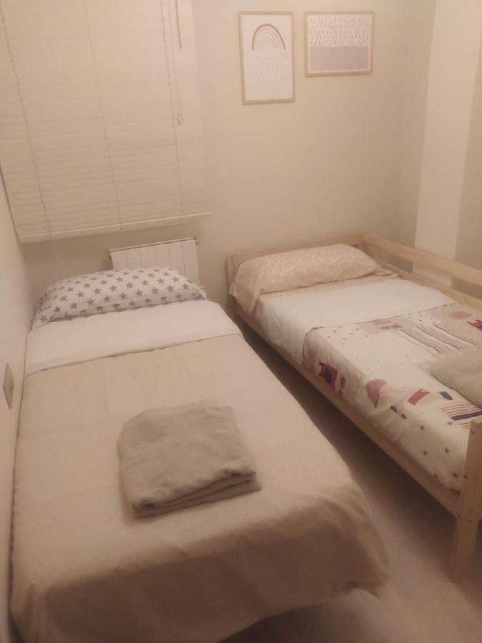 Apartamento En Viladecans Cerca Del Aeropuerto Luaran gambar